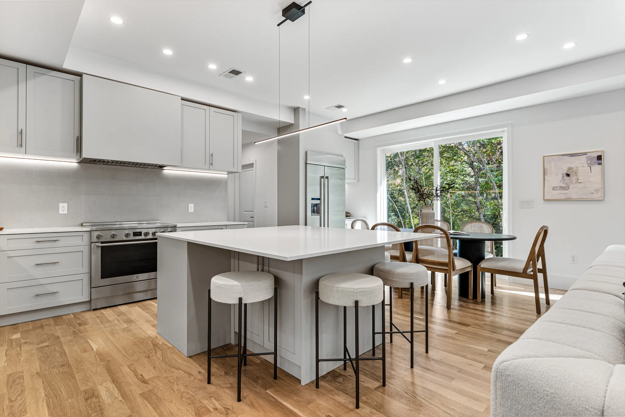 80-82 Louise Road kitchen, Chestnut Hill