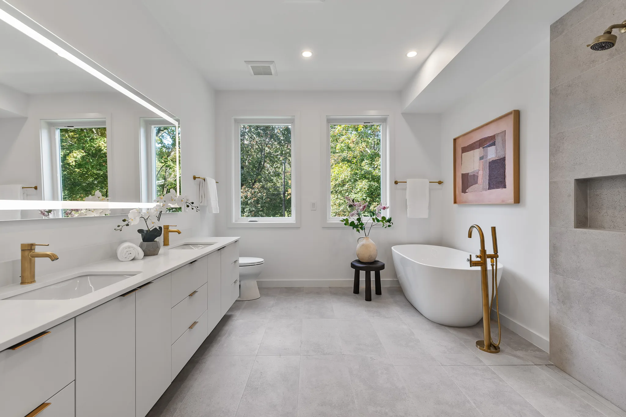 80-82 Louise Road bathroom
